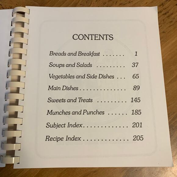 From Wisconsin: More Than a Cookbook Laurie & Debra Gluesing Plastic Comb 1991 - Picture 8 of 16